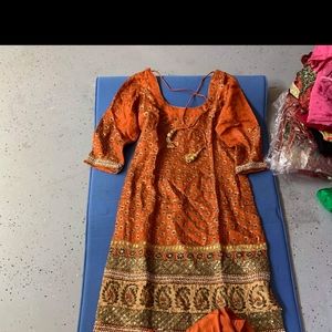 Salwar kameez suit